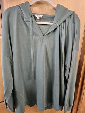 Cotton Bleu Women's Green Hooded Top